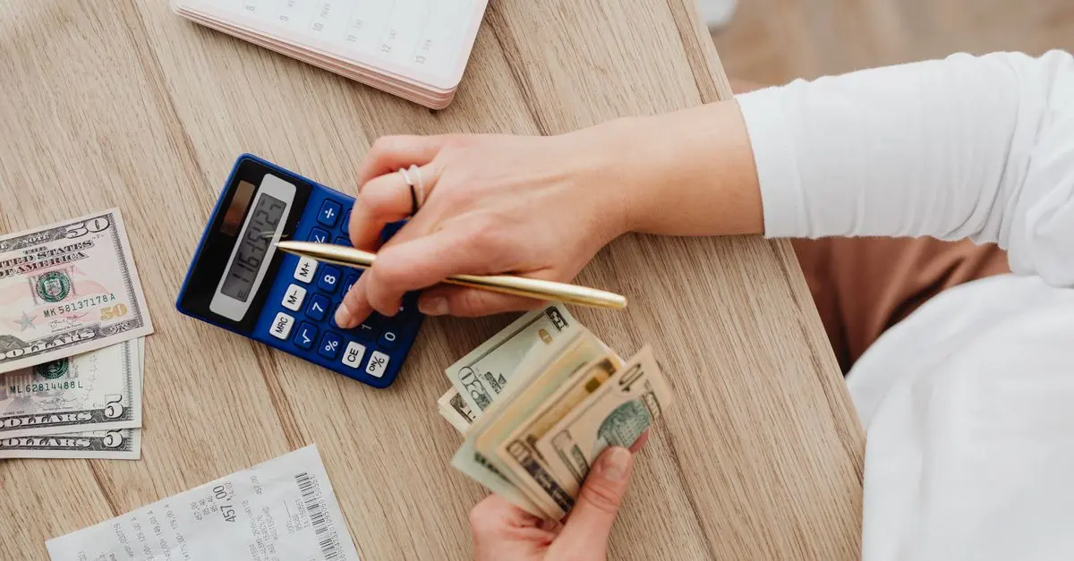 10 astuces pour réduire vos dépenses quotidiennes facilement