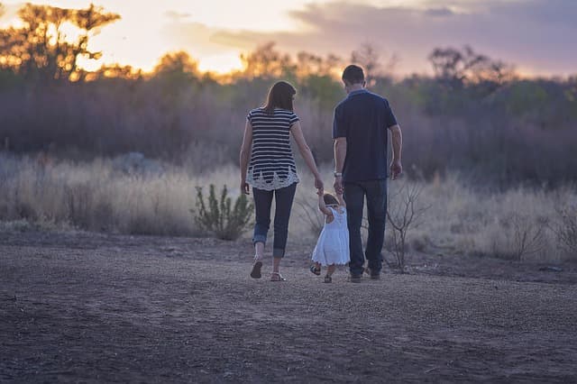10 astuces pour rendre vos soirées plus agréables en famille